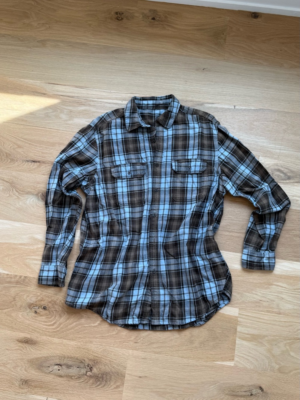 Plaid Long-Sleeve Shirt in Brown and White